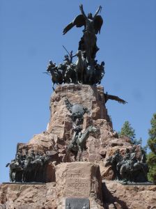 Mendoza_-_Cerro_de_la_Gloria_-_Monumento
